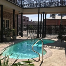 Hotel Magnolia Amenity Pool