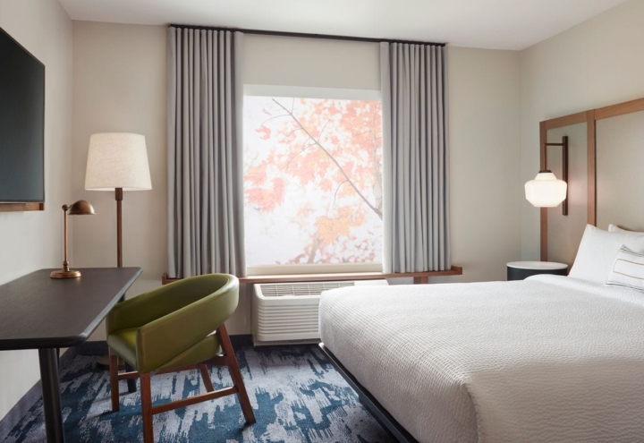 Fairfield King Room